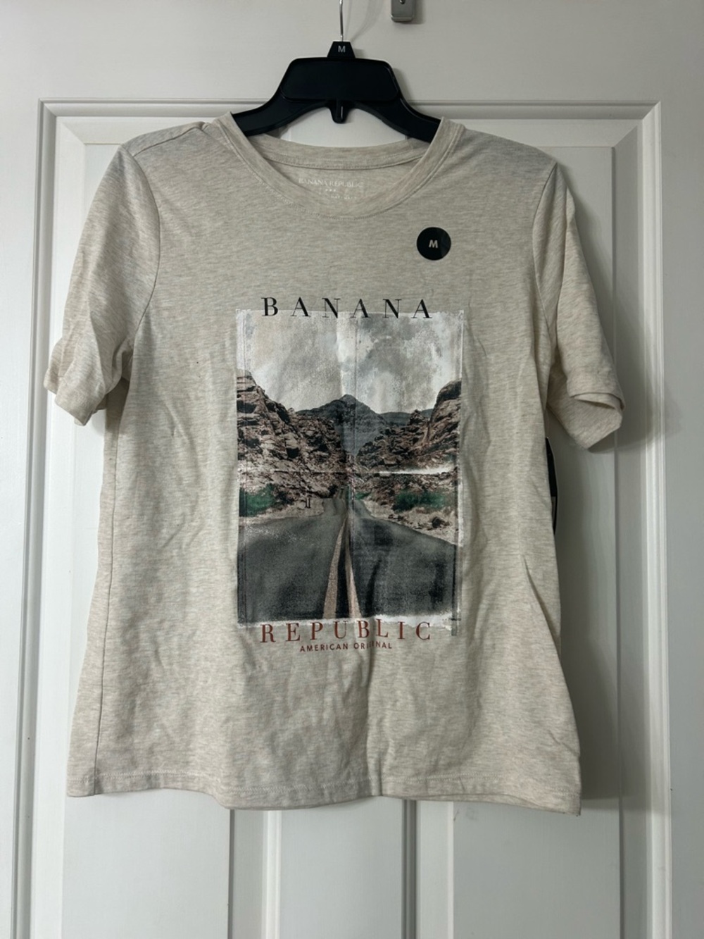 Banana Republic Neutral Graphic Tee with Roadscape Print NWT